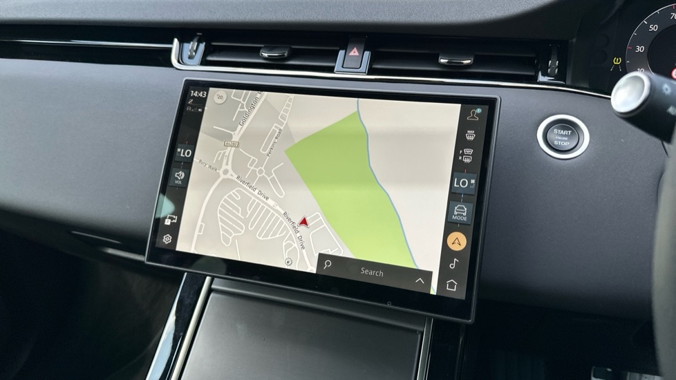 Used Land Rover Range Rover Evoque 2025 for sale - 75984682: Photo 11