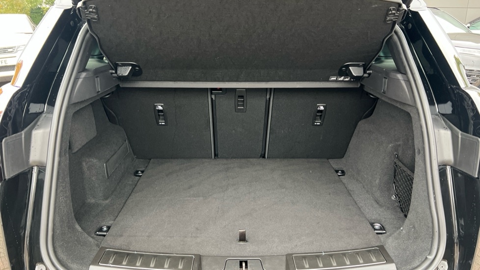 Used Land Rover Range Rover Evoque 2025 for sale - 77060641: Photo 10