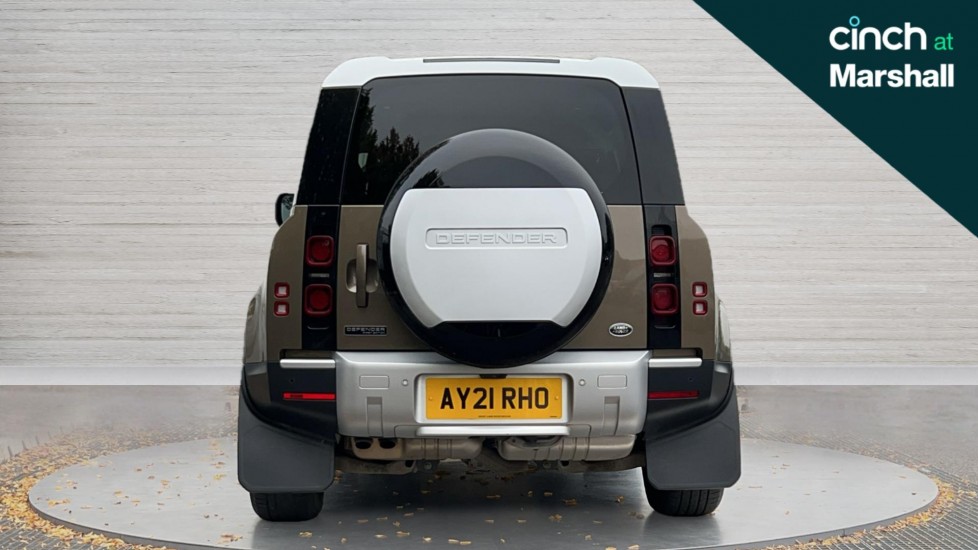Used Land Rover Defender 2021 for sale - 76871112: Photo 4
