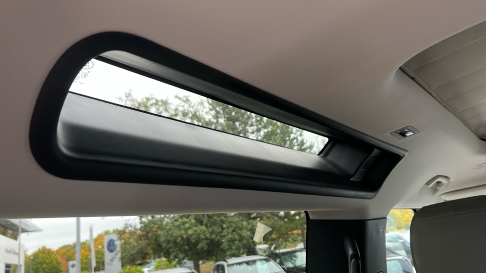 Used Land Rover Defender 2021 for sale - 76871112: Photo 49