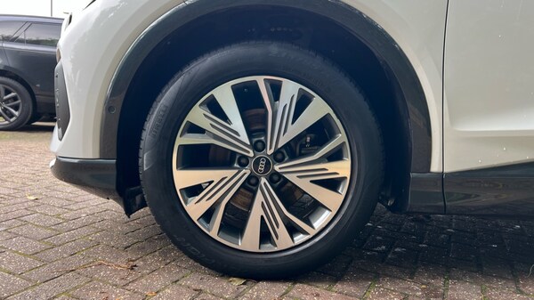 Used Audi Q4 e-tron 2023 for sale - 76261612: Photo 17