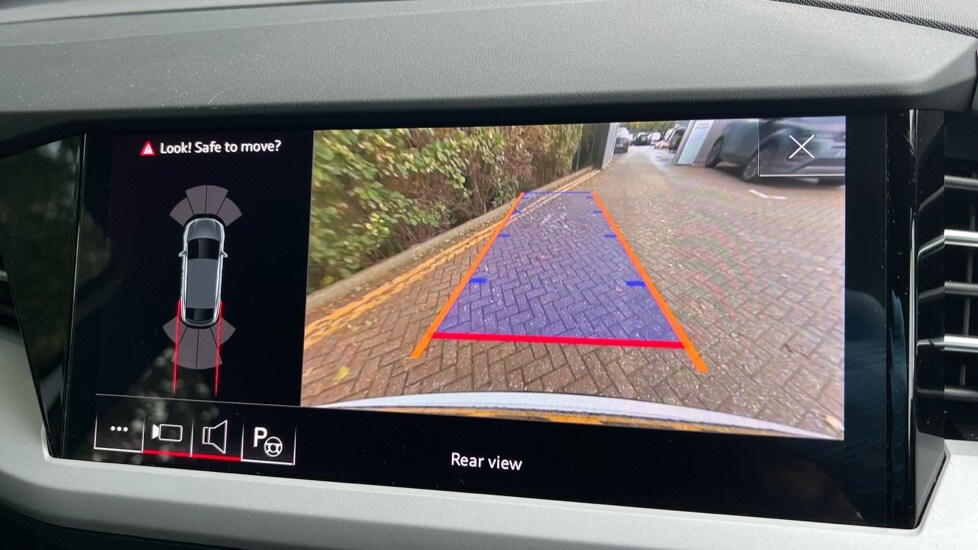 Used Audi Q4 e-tron 2023 for sale - 76261612: Photo 26