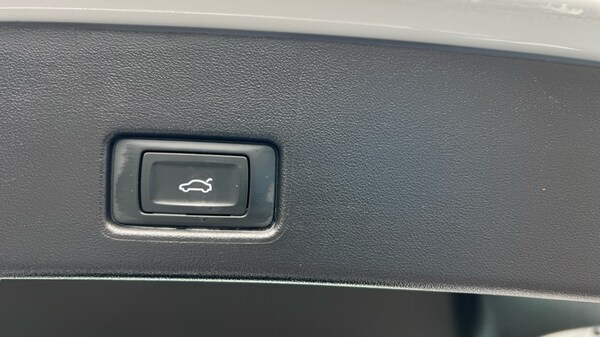 Used Audi Q4 e-tron 2023 for sale - 76261612: Photo 62