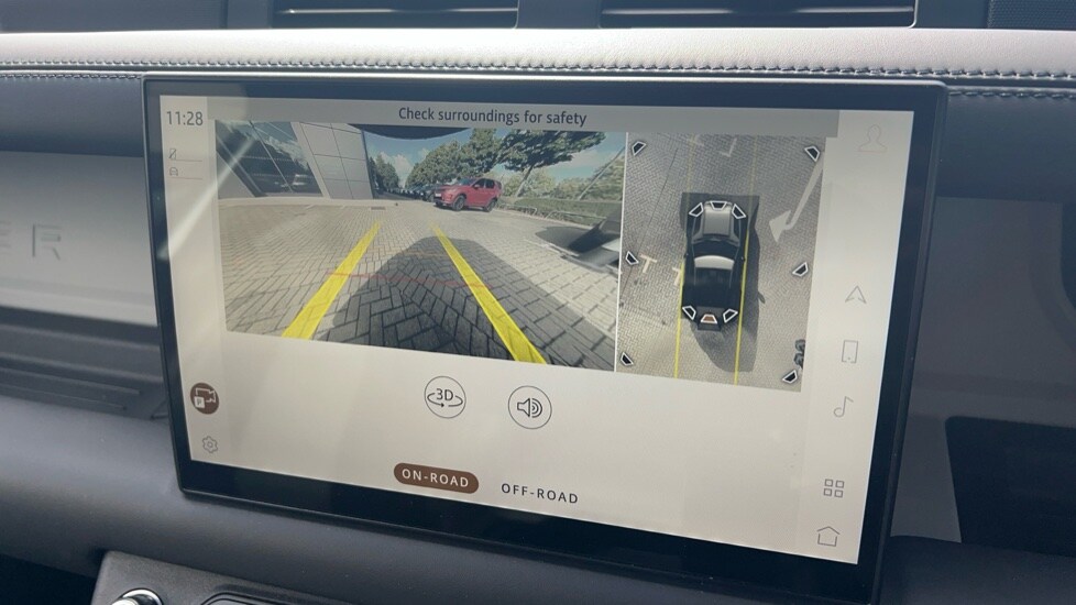 Used Land Rover Defender 2024 for sale - 76528947: Photo 12