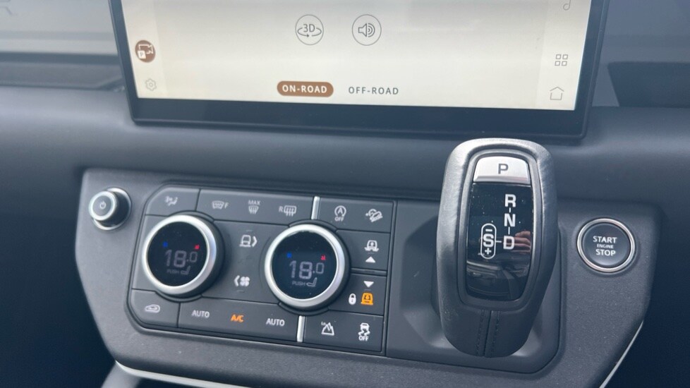 Used Land Rover Defender 2024 for sale - 76528947: Photo 14