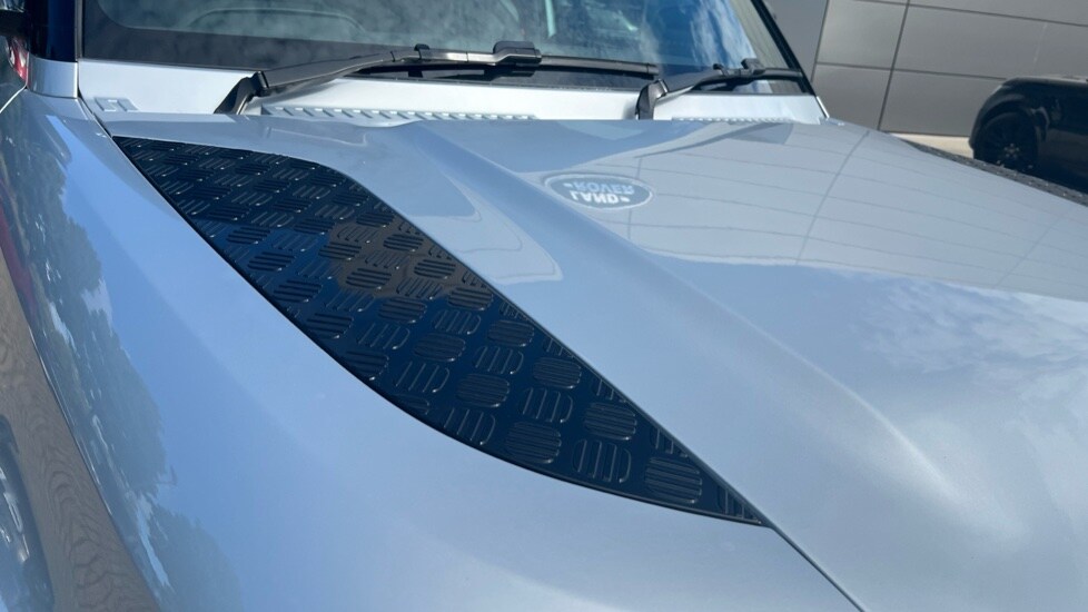 Used Land Rover Defender 2024 for sale - 76528947: Photo 23