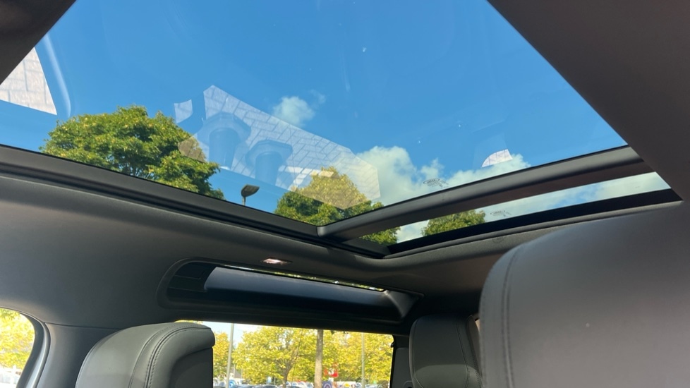 Used Land Rover Defender 2024 for sale - 76528947: Photo 39