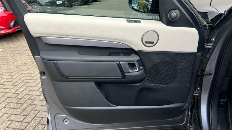 Used Land Rover Discovery 2023 for sale - 76575051: Photo 23