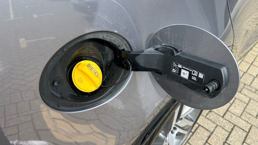 Used Land Rover Discovery 2023 for sale - 76575051: Photo 40