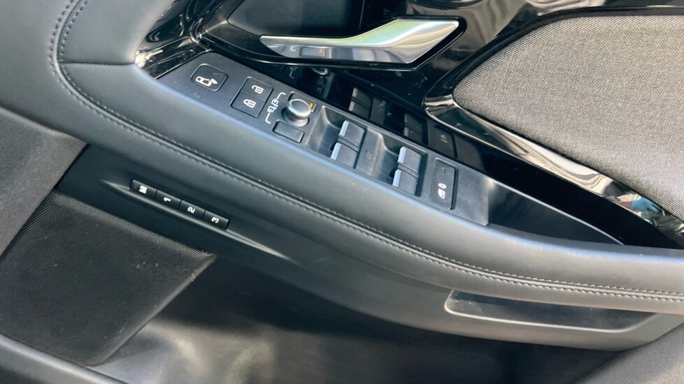 Used Land Rover Range Rover Evoque 2021 for sale - 76014980: Photo 49