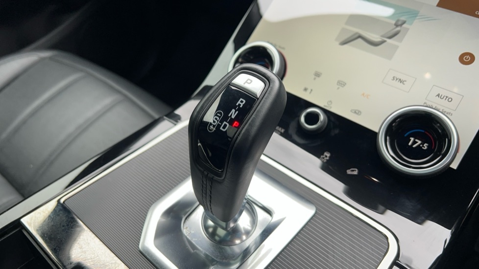 Used Land Rover Range Rover Evoque 2023 for sale - 76116782: Photo 13