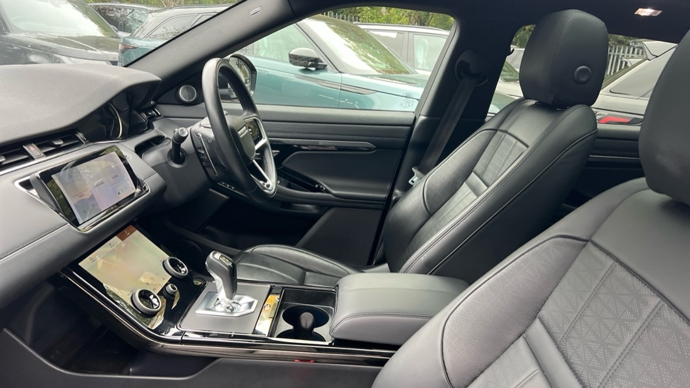 Used Land Rover Range Rover Evoque 2023 for sale - 76116782: Photo 3