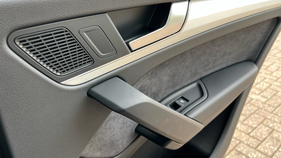 Used Audi Q5 2024 for sale - 76124557: Photo 45