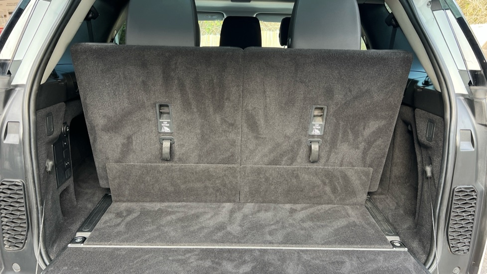 Used Land Rover Discovery 2017 for sale - 76415267: Photo 10