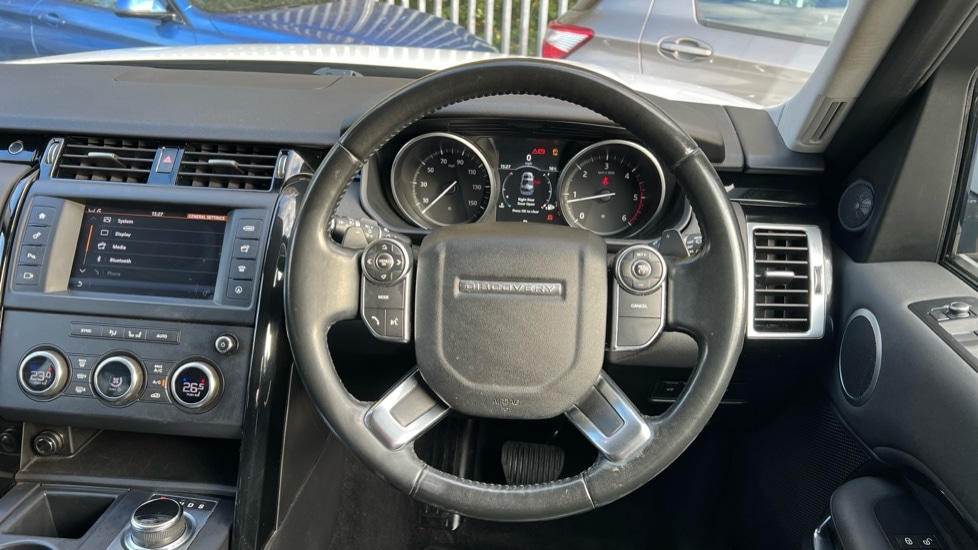 Used Land Rover Discovery 2017 for sale - 76415267: Photo 15