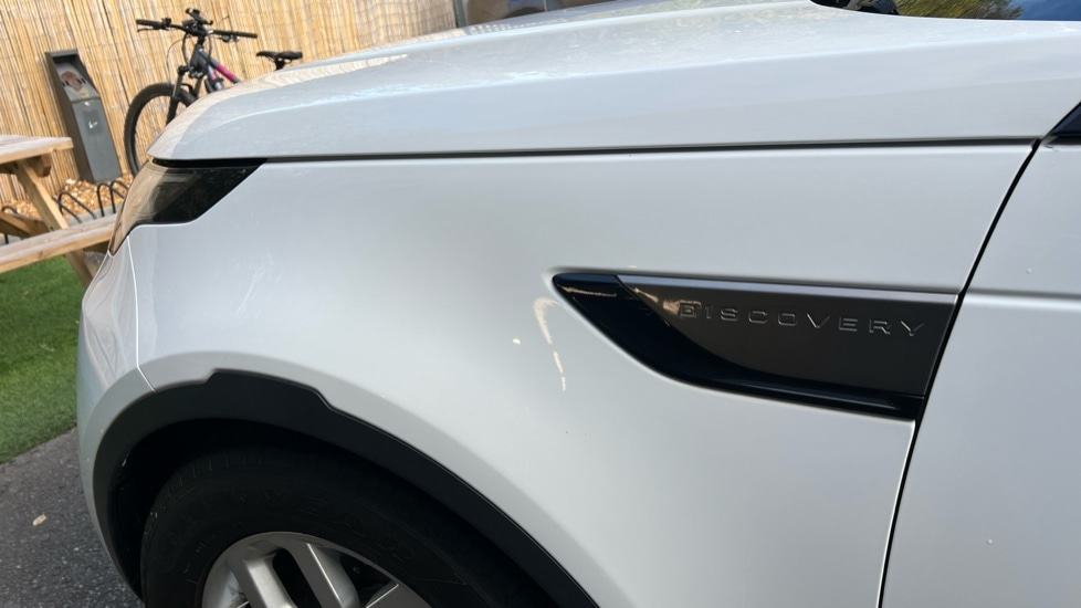 Used Land Rover Discovery 2017 for sale - 76415267: Photo 20