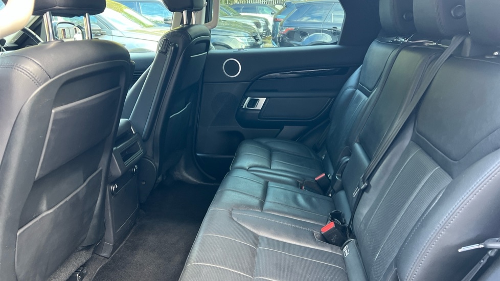 Used Land Rover Discovery 2017 for sale - 76415267: Photo 4