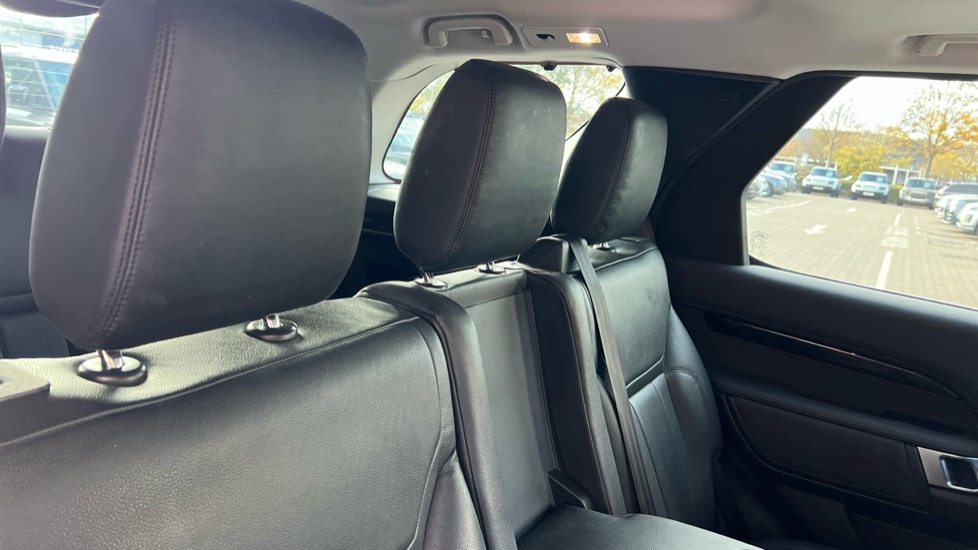 Used Land Rover Discovery 2017 for sale - 76415267: Photo 44