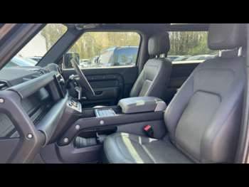 Used Land Rover Defender 2024 for sale - 74220627: Photo
