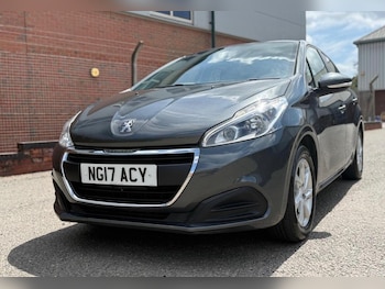 Peugeot - 208