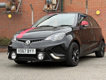 2017 (67) - 1.5 VTi-TECH 3Form Euro 6 (s/s) 5dr