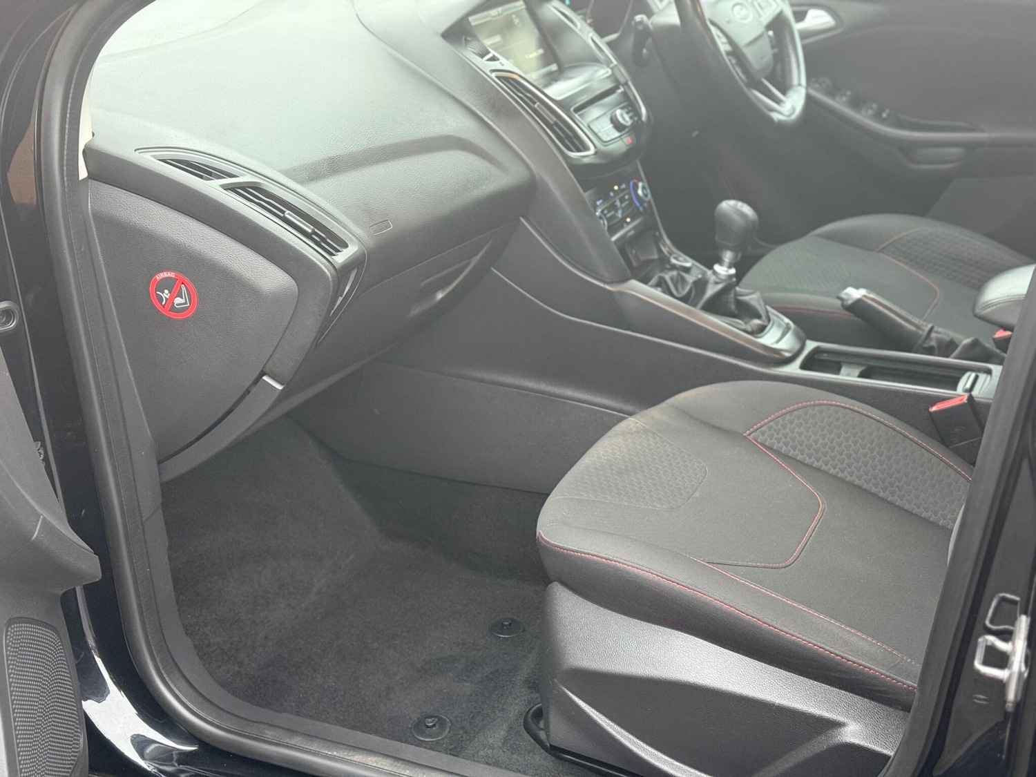 Used Ford Focus 2015 for sale - 77166479: Photo 32