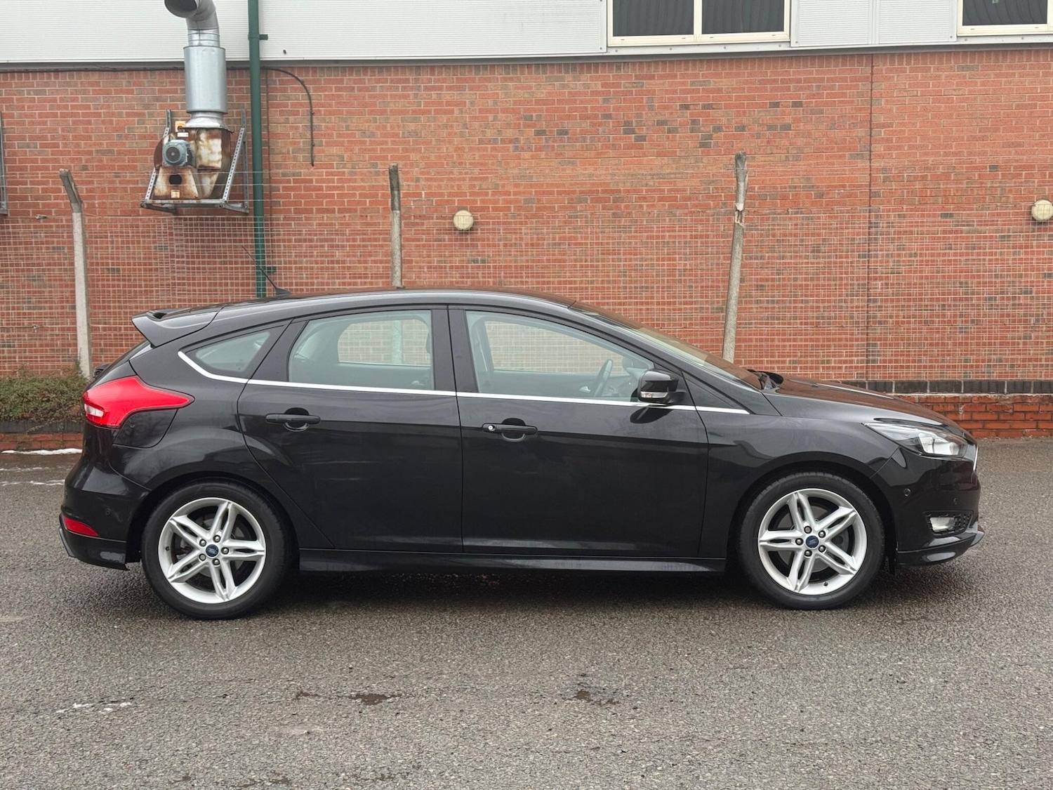 Used Ford Focus 2015 for sale - 77166479: Photo 5