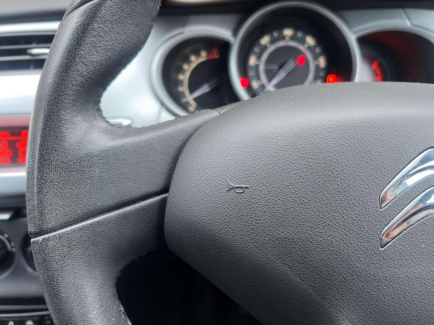 Used Citroen C3 2012 for sale - 77215490: Photo 39