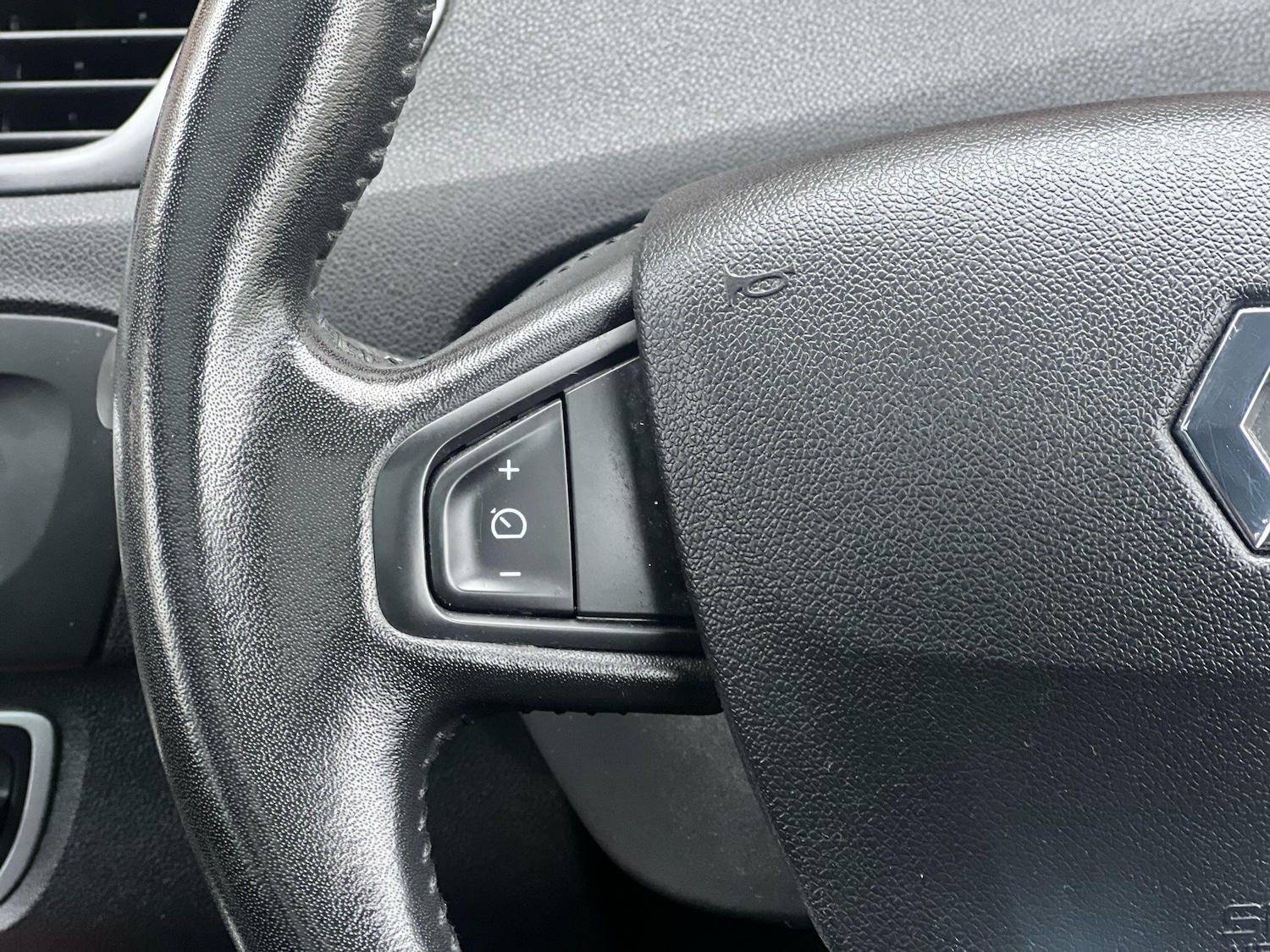 Used Renault Scenic 2016 for sale - 77331560: Photo 45