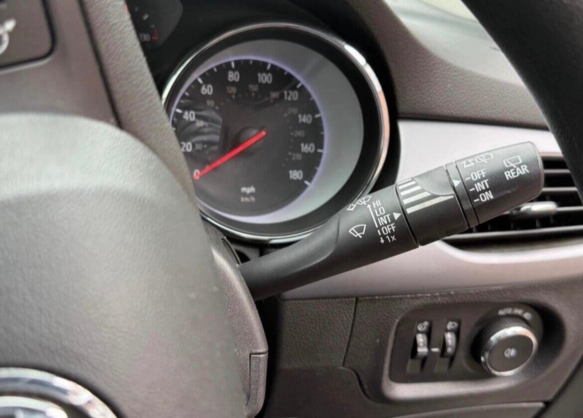 Used Vauxhall Astra 2017 for sale - 76878417: Photo 40