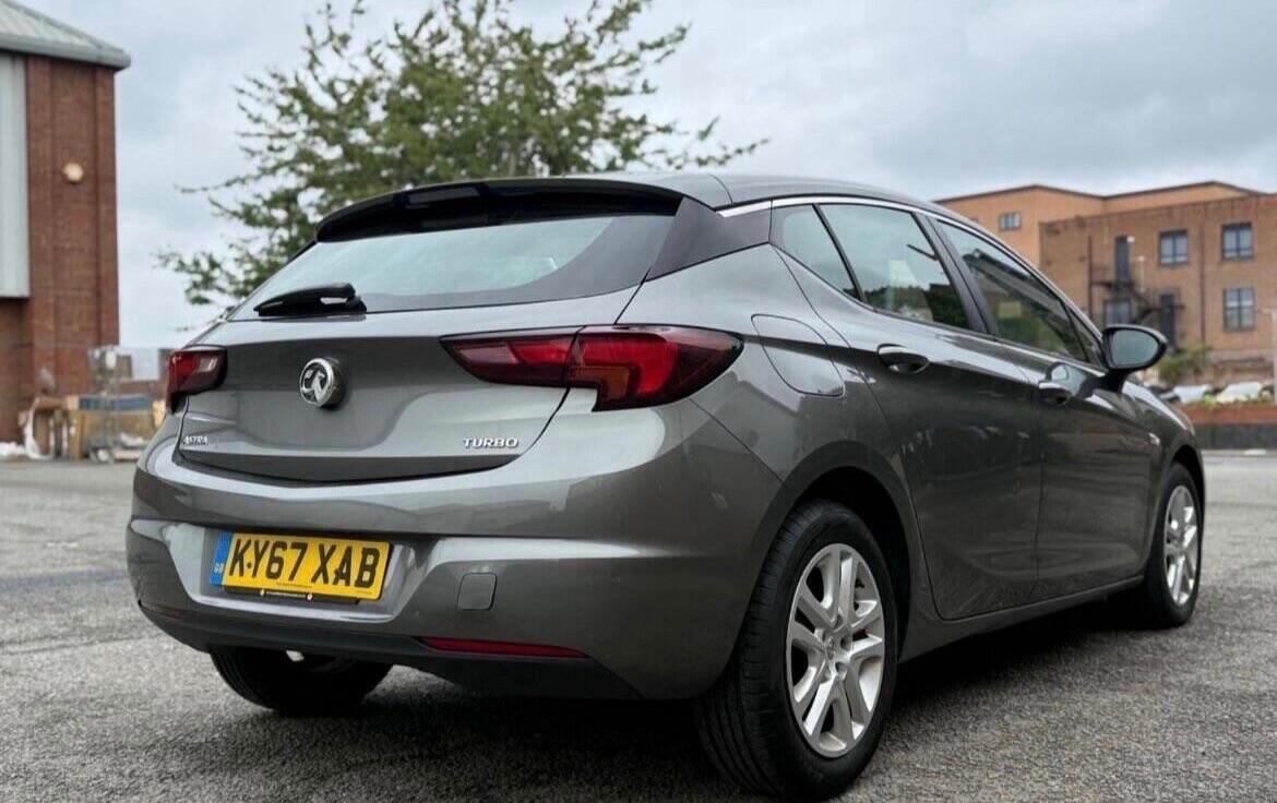 Used Vauxhall Astra 2017 for sale - 76878417: Photo 8