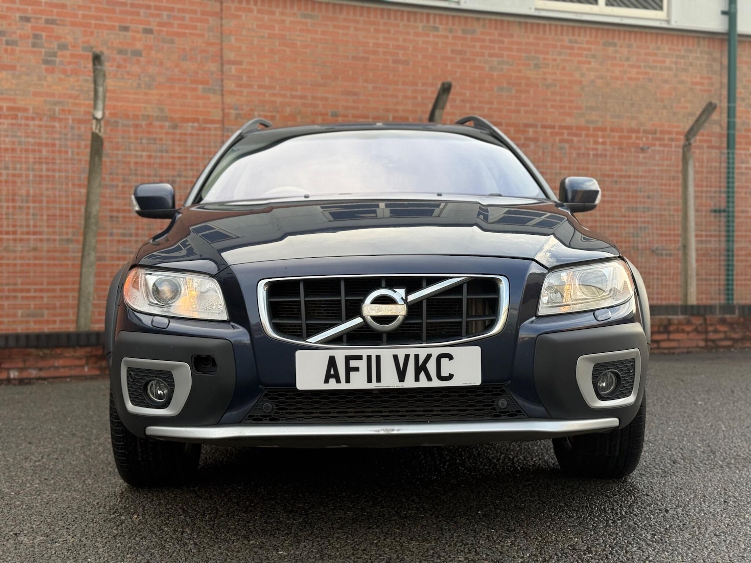 Used Volvo XC70 2011 for sale - 76878432: Photo 28