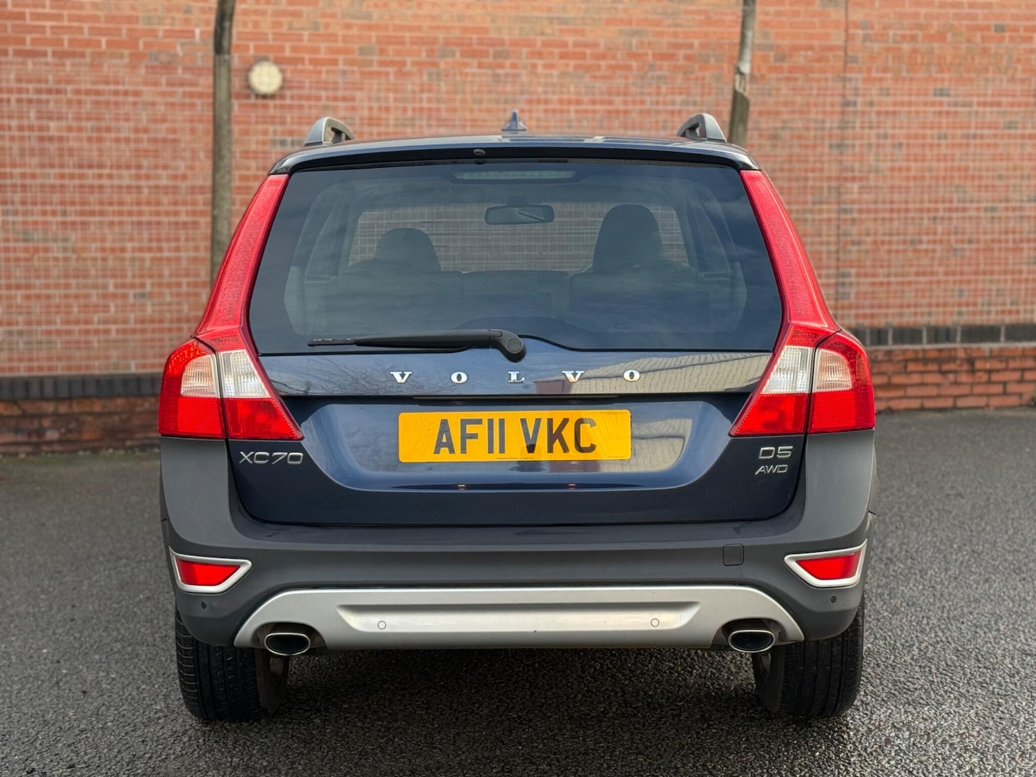 Used Volvo XC70 2011 for sale - 76878432: Photo 8