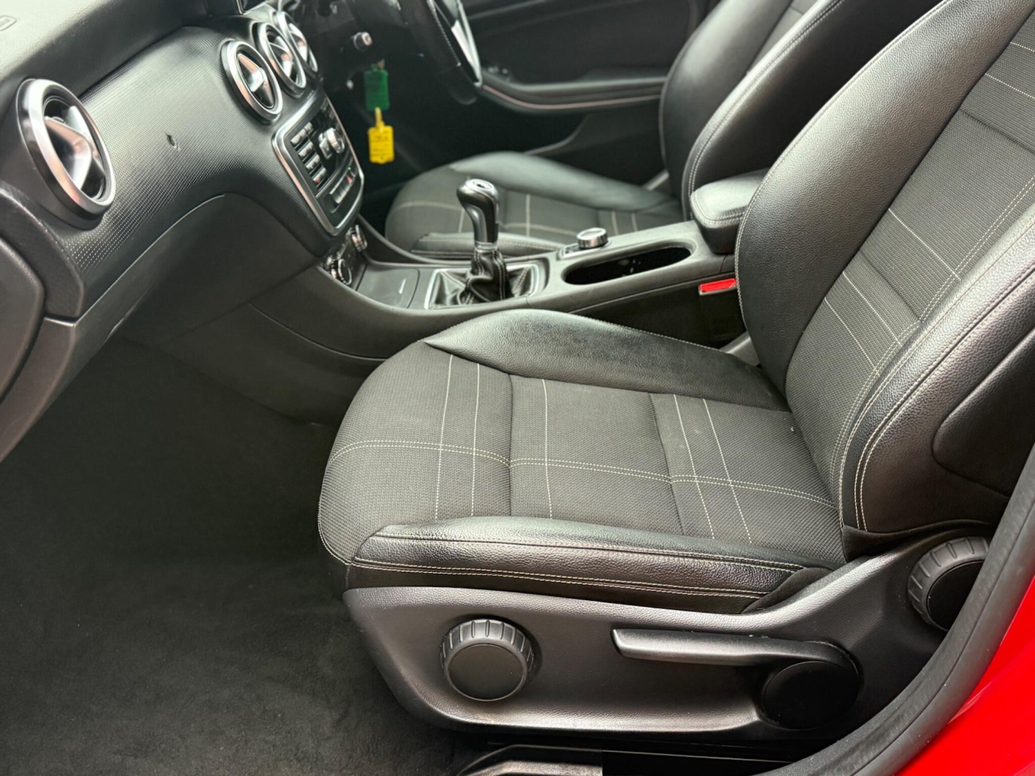 Used Mercedes-Benz A-Class 2015 for sale - 76306285: Photo 14