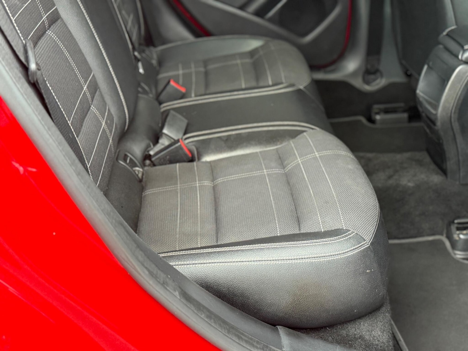 Used Mercedes-Benz A-Class 2015 for sale - 76306285: Photo 16