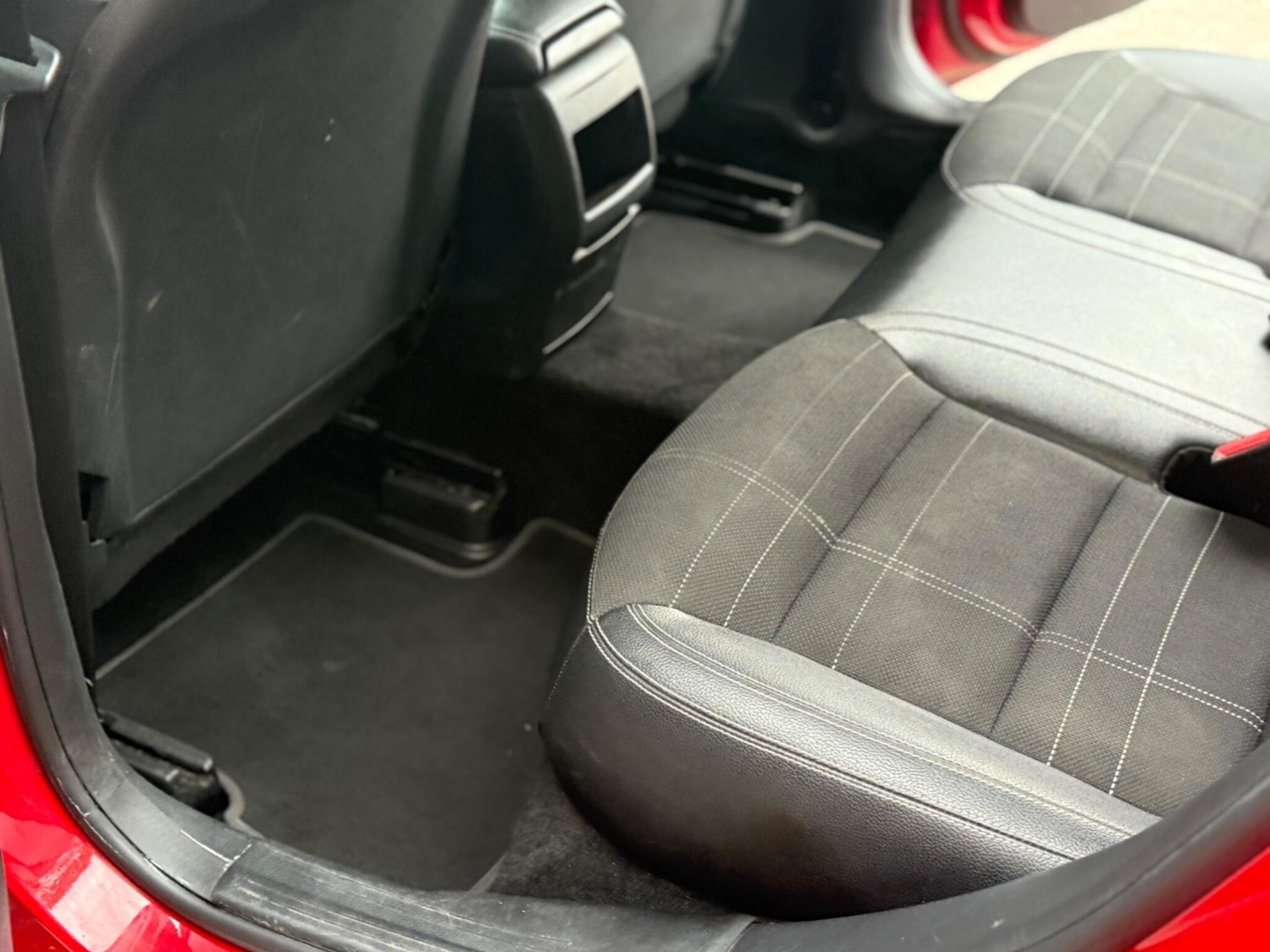 Used Mercedes-Benz A-Class 2015 for sale - 76306285: Photo 31