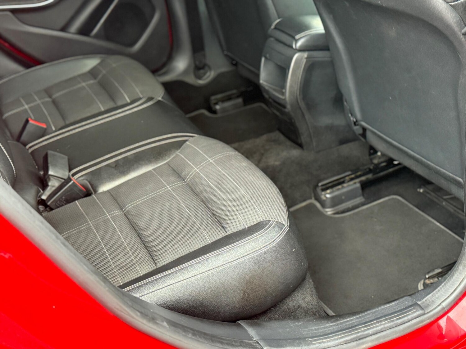Used Mercedes-Benz A-Class 2015 for sale - 76306285: Photo 32