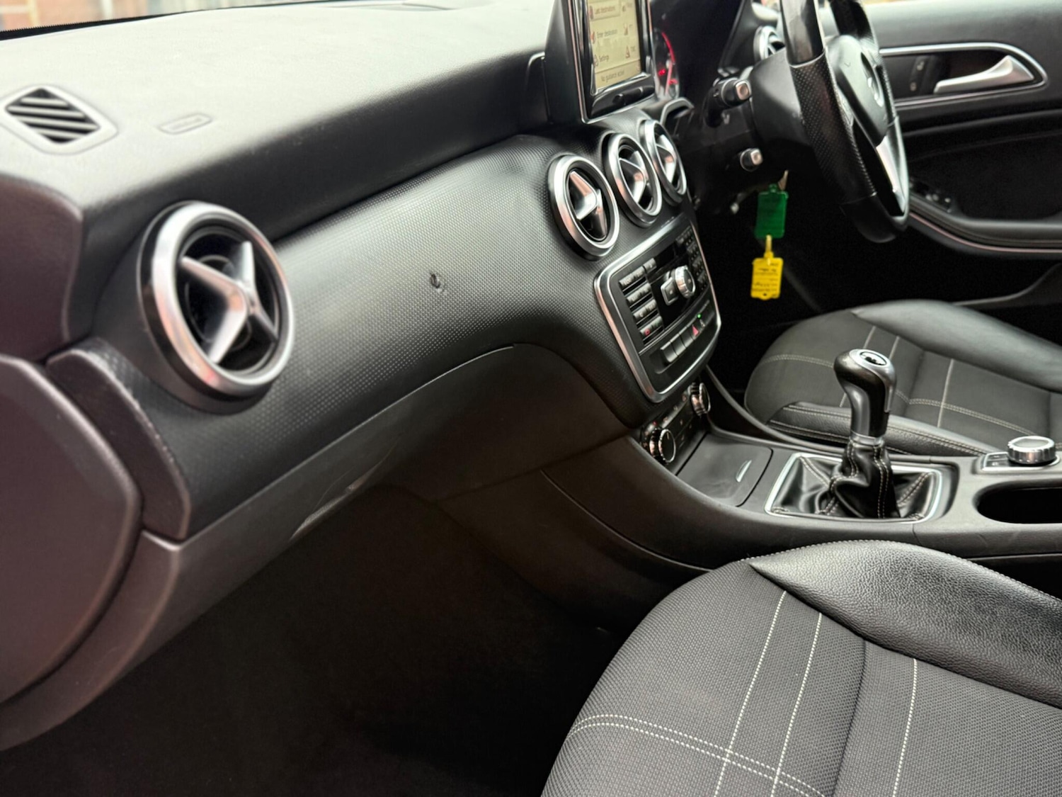 Used Mercedes-Benz A-Class 2015 for sale - 76306285: Photo 33