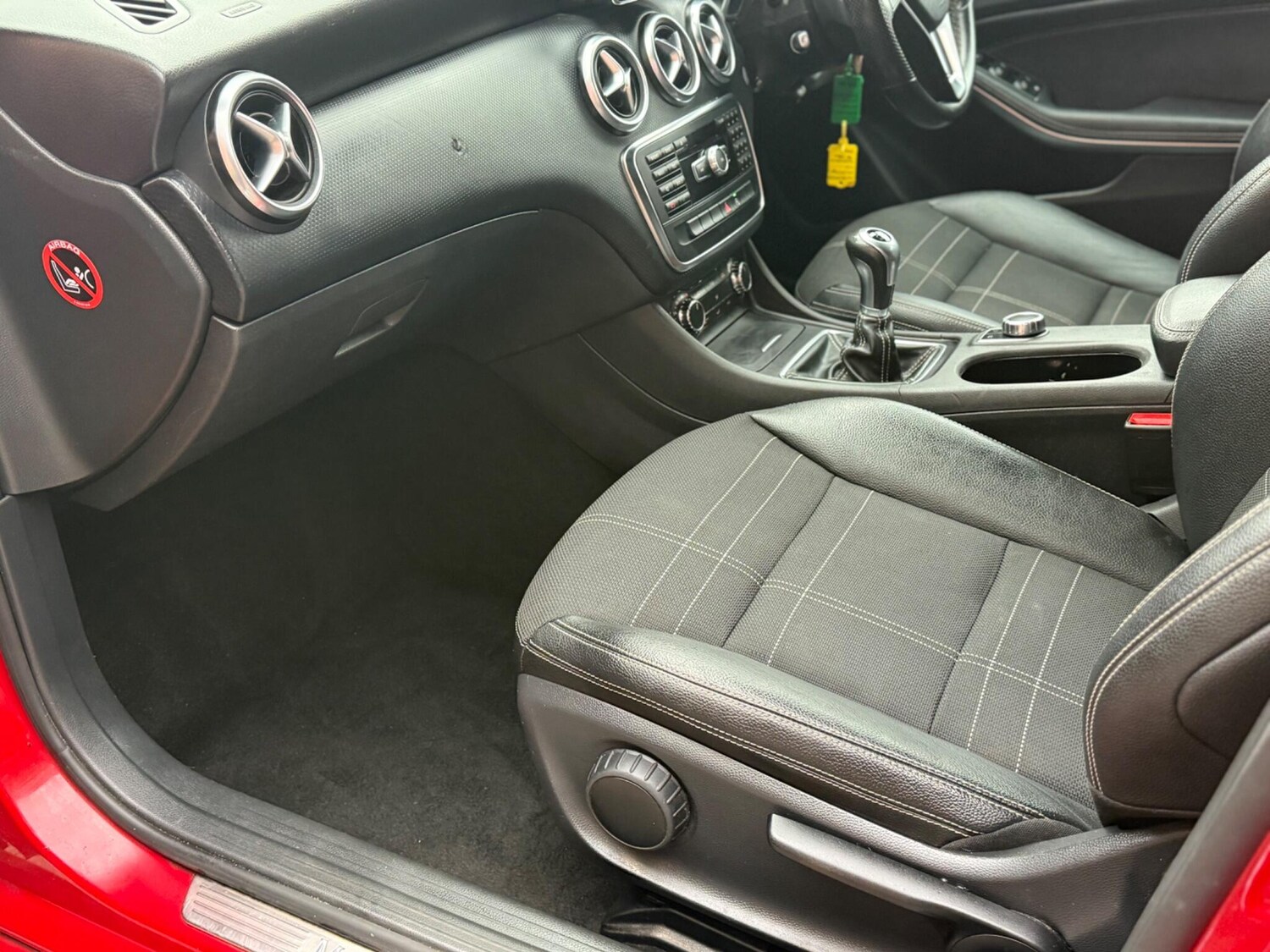 Used Mercedes-Benz A-Class 2015 for sale - 76306285: Photo 34