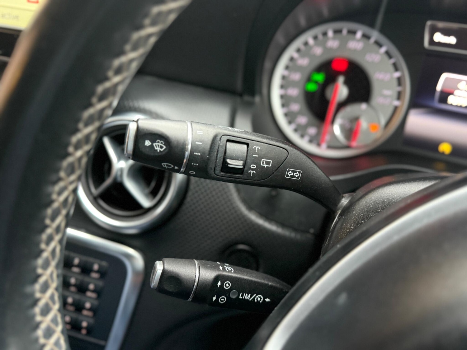 Used Mercedes-Benz A-Class 2015 for sale - 76306285: Photo 41