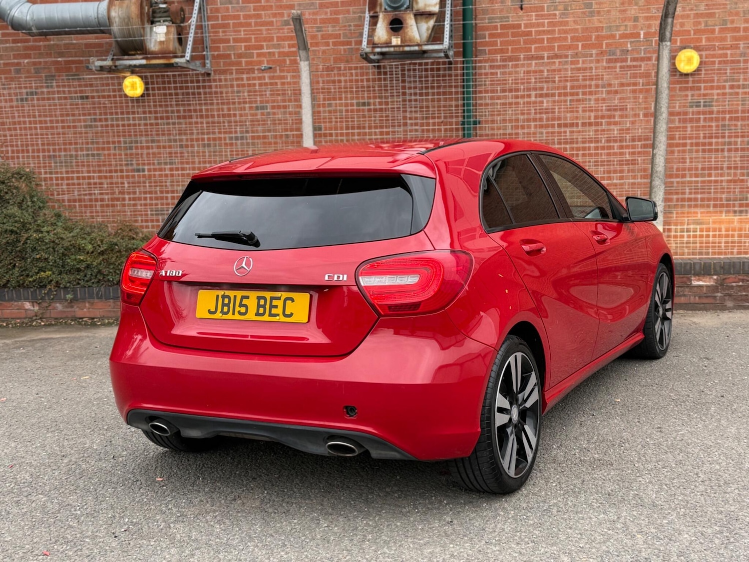 Used Mercedes-Benz A-Class 2015 for sale - 76306285: Photo 6