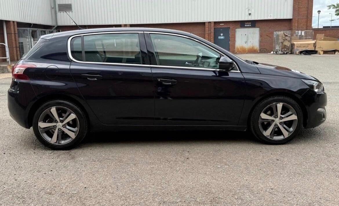 Used Peugeot 308 2016 for sale - 76336543: Photo 6