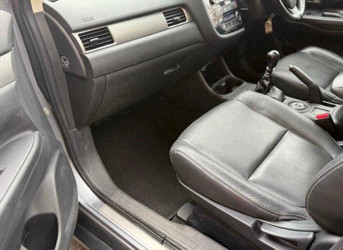 Used Mitsubishi Outlander 2016 for sale - 77191844: Photo 31