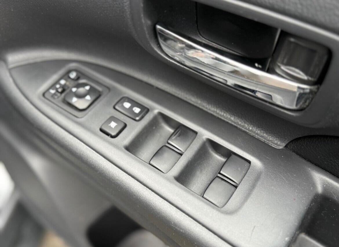 Used Mitsubishi Outlander 2016 for sale - 77191844: Photo 38