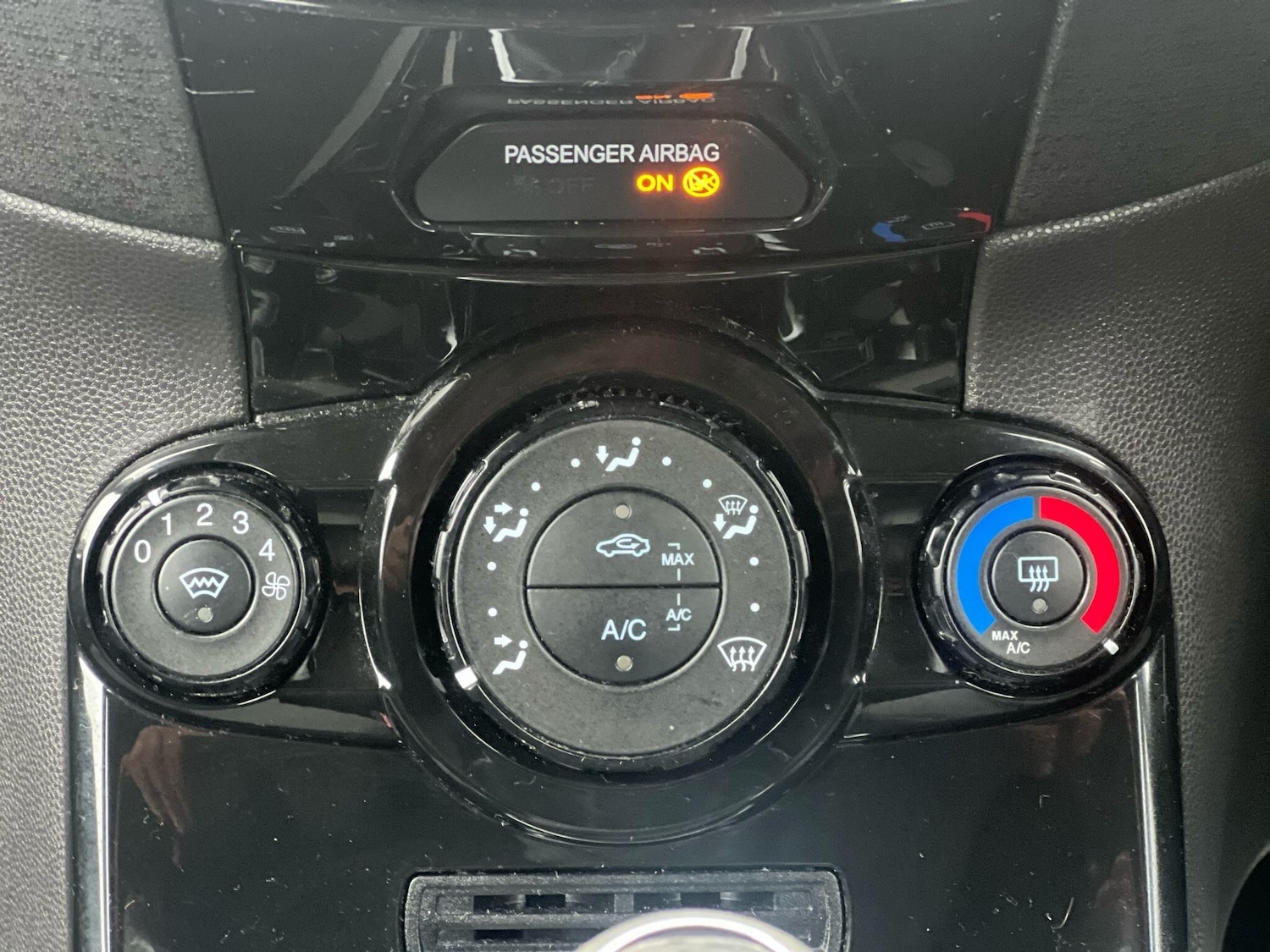 Used Ford Fiesta 2014 for sale - 77291123: Photo 18