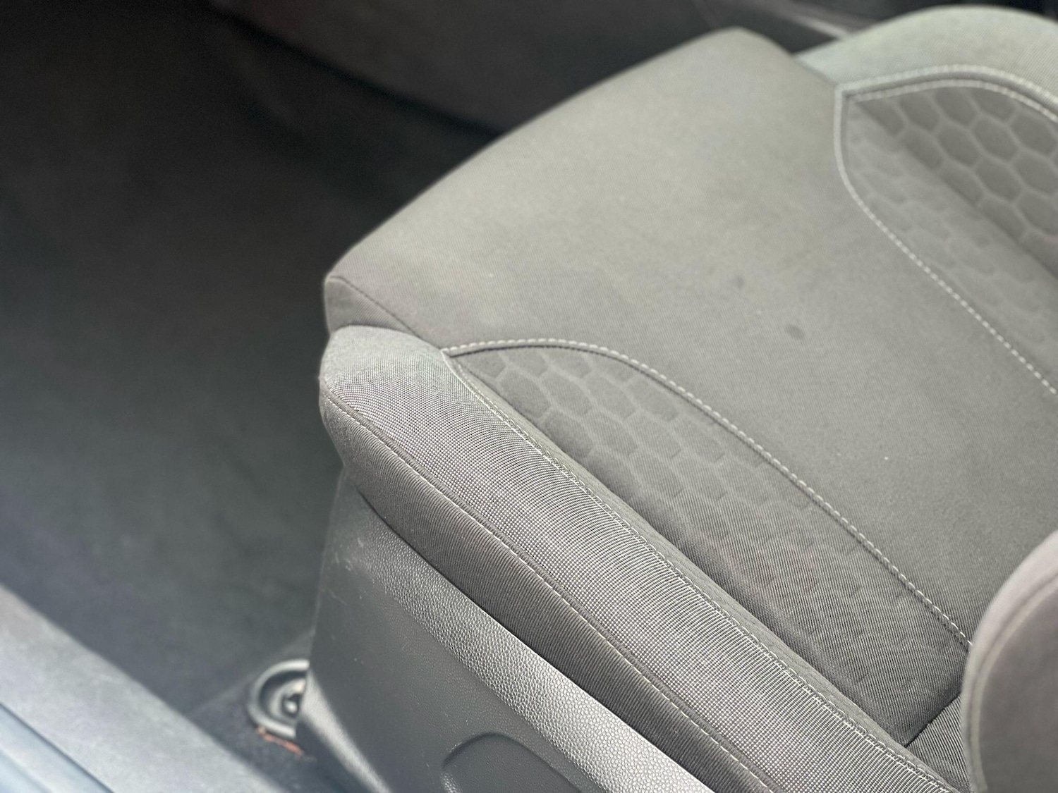 Used Ford Fiesta 2014 for sale - 77291123: Photo 28