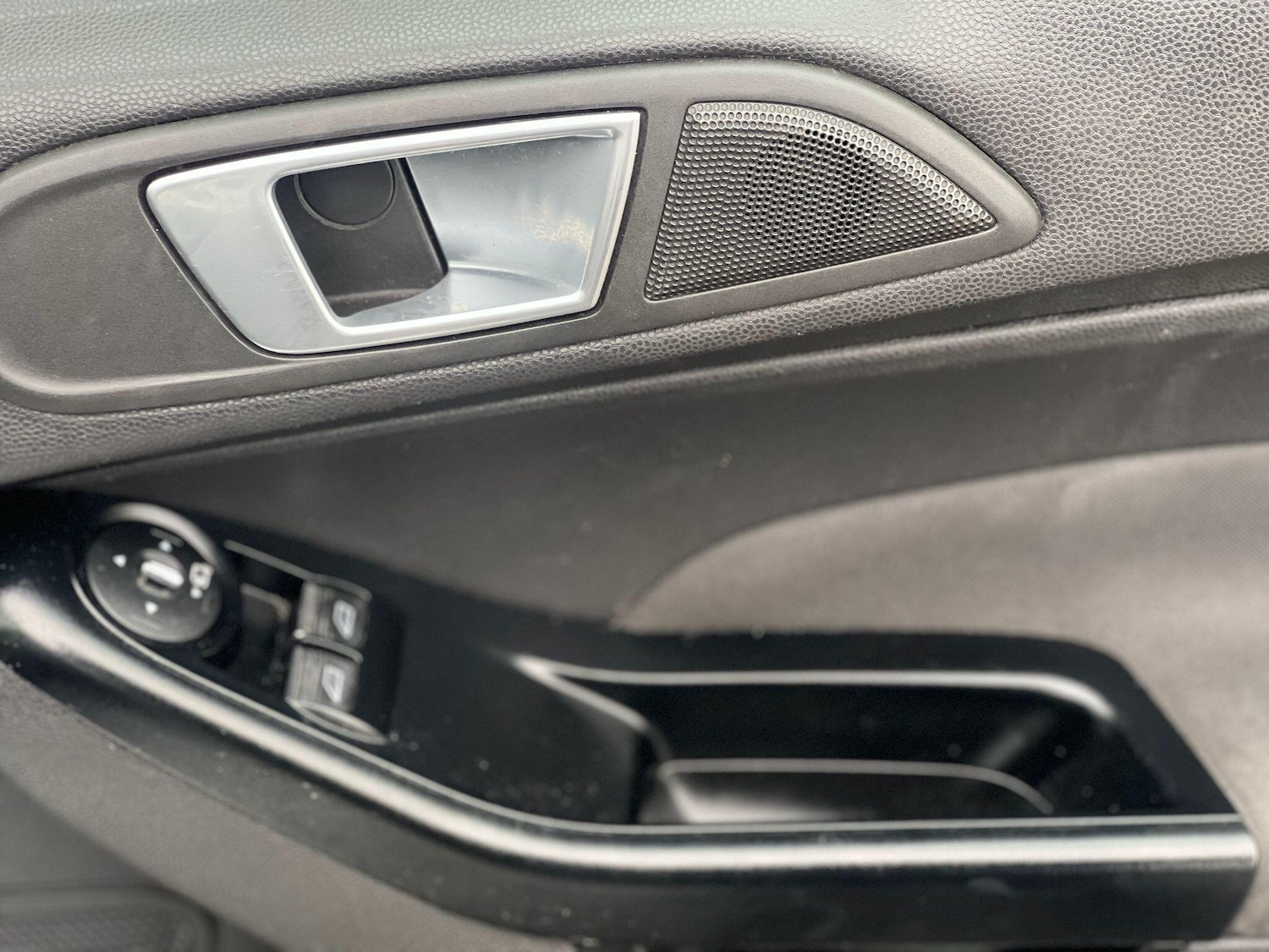 Used Ford Fiesta 2014 for sale - 77291123: Photo 32