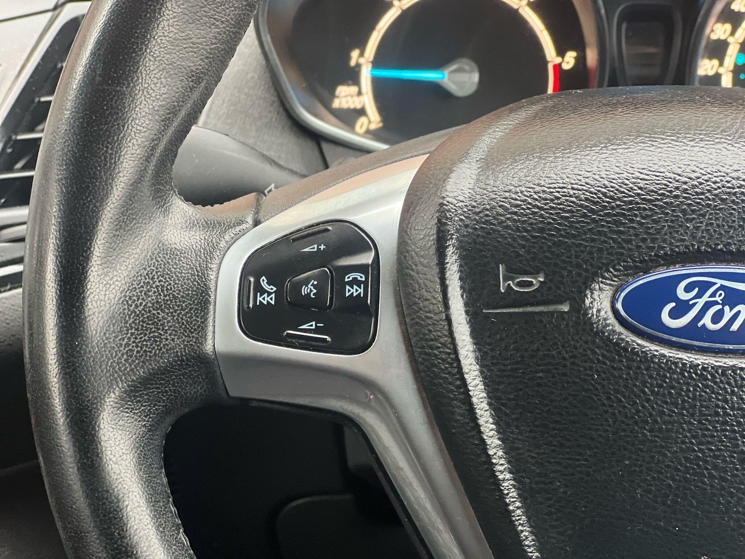 Used Ford Fiesta 2014 for sale - 77291123: Photo 35