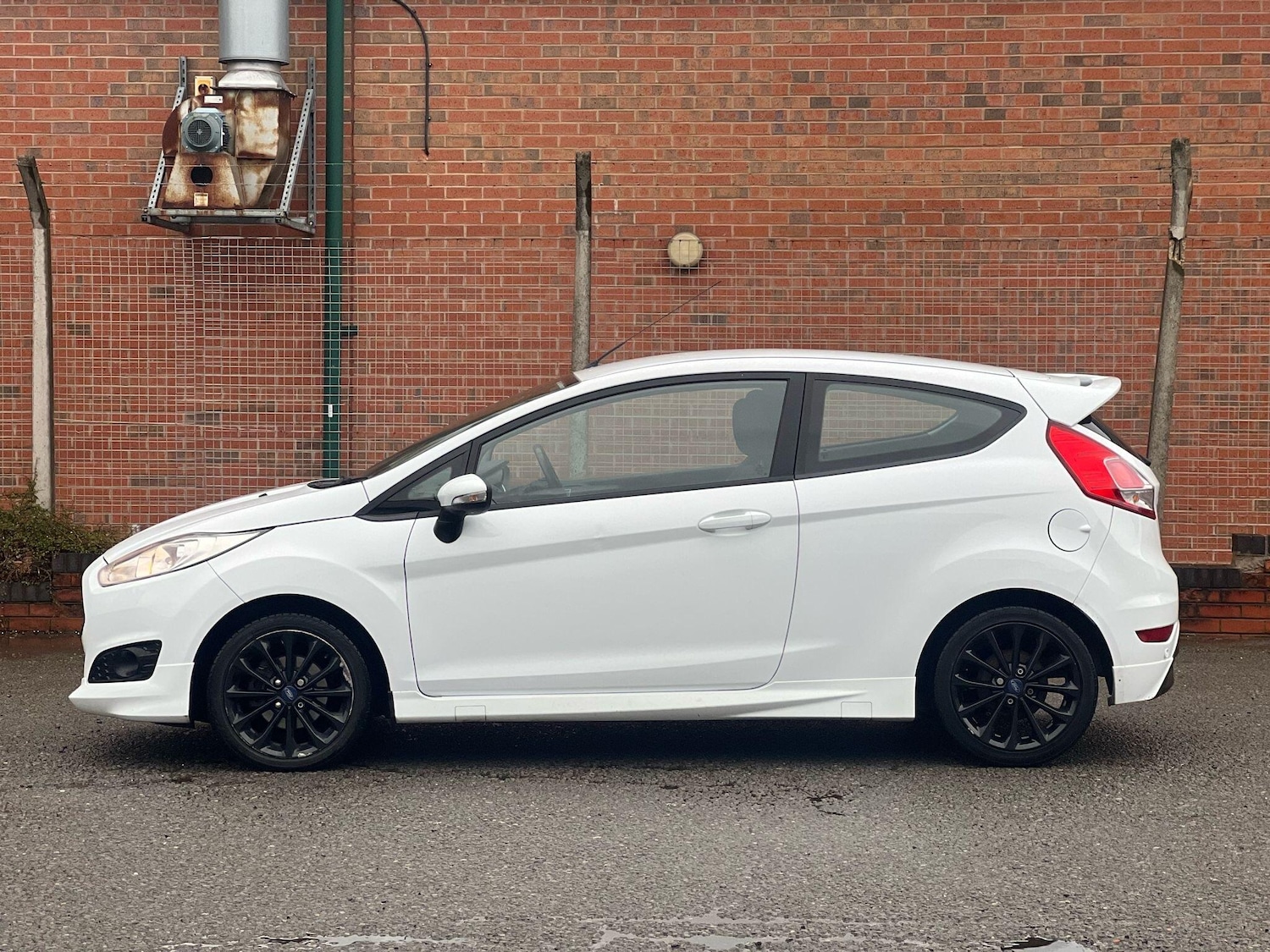 Used Ford Fiesta 2014 for sale - 77291123: Photo 7