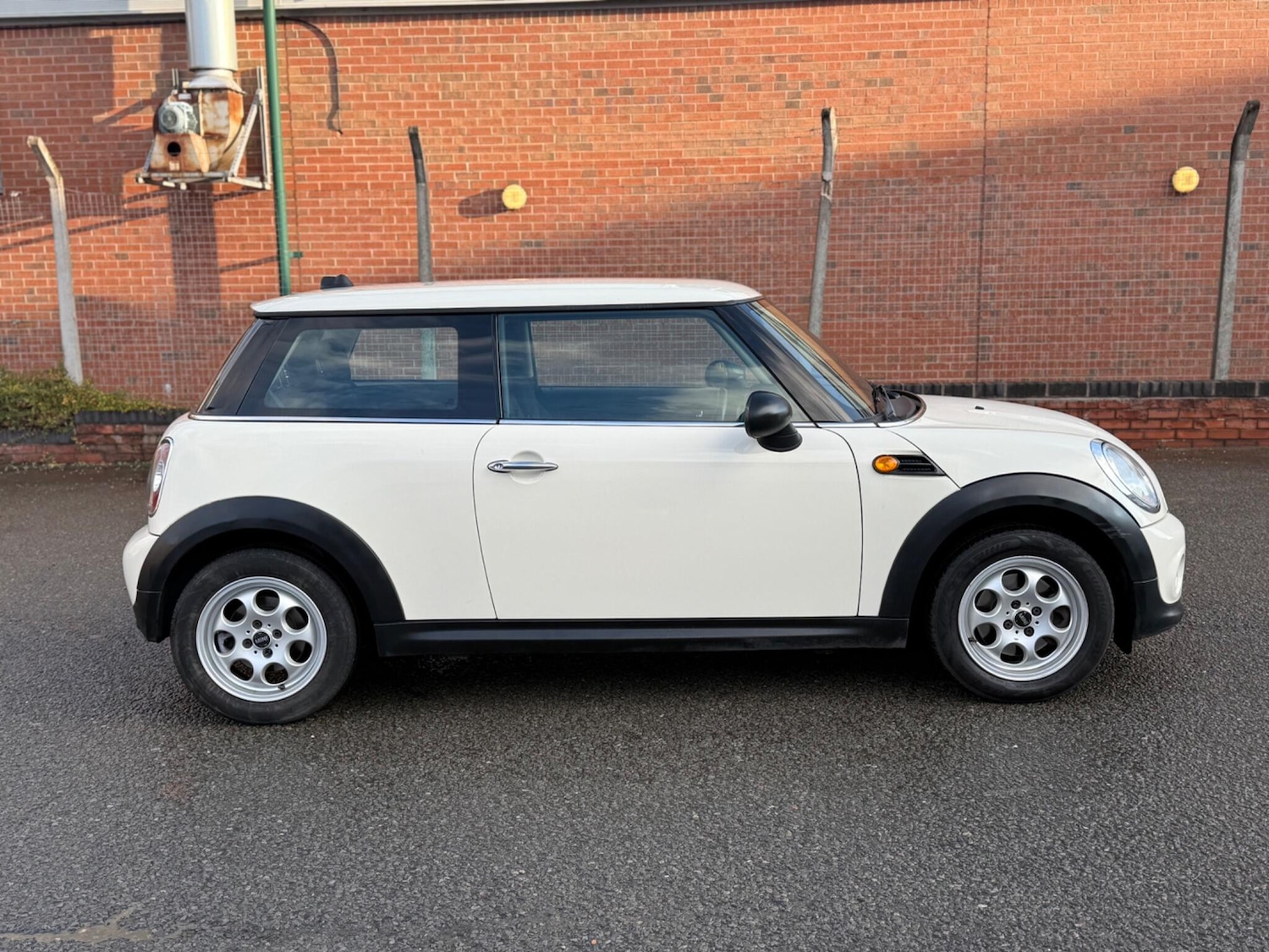 Used MINI Hatch 2012 for sale - 76512454: Photo 5